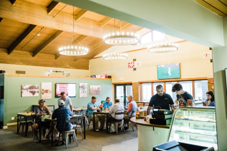 patrons eating at the National Grill at the Winnetka Golf Club