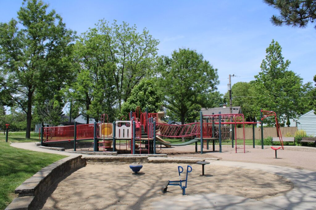 Northfield Park playground + sand pit