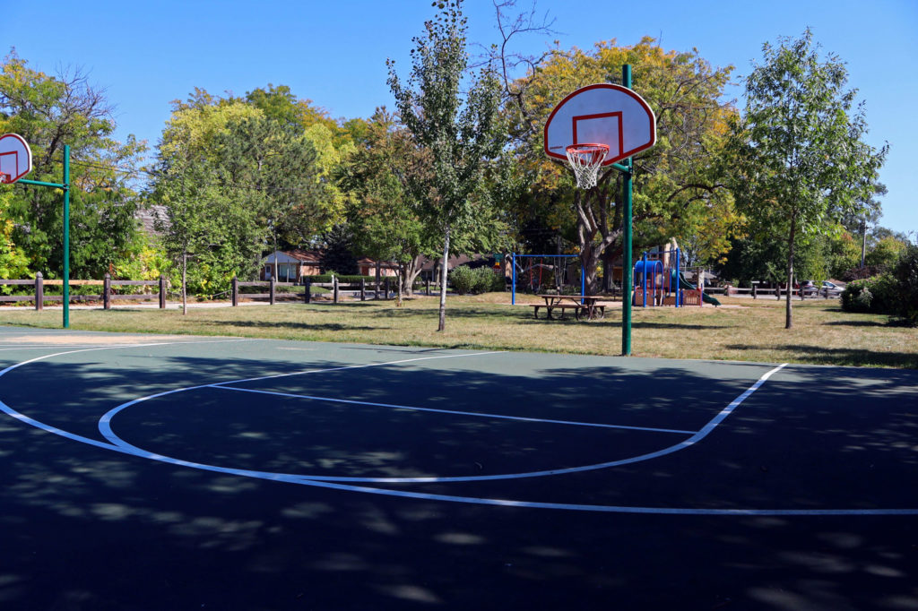 Happ Road Park basketball courts