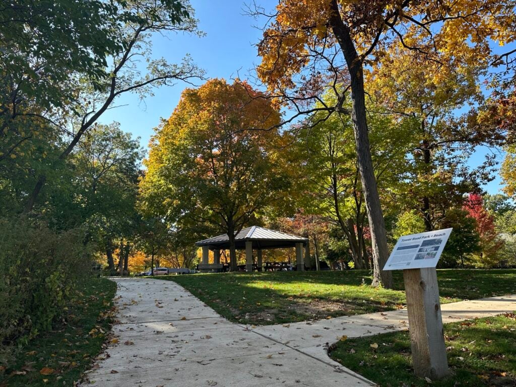 Tower Road Park picnic shelter + tables